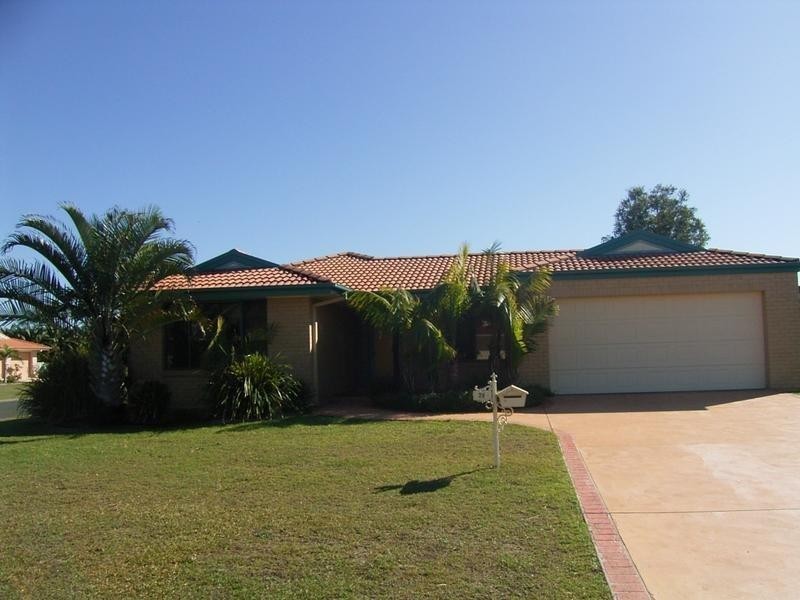 26 Harold Tory Drive, Yamba NSW 2464