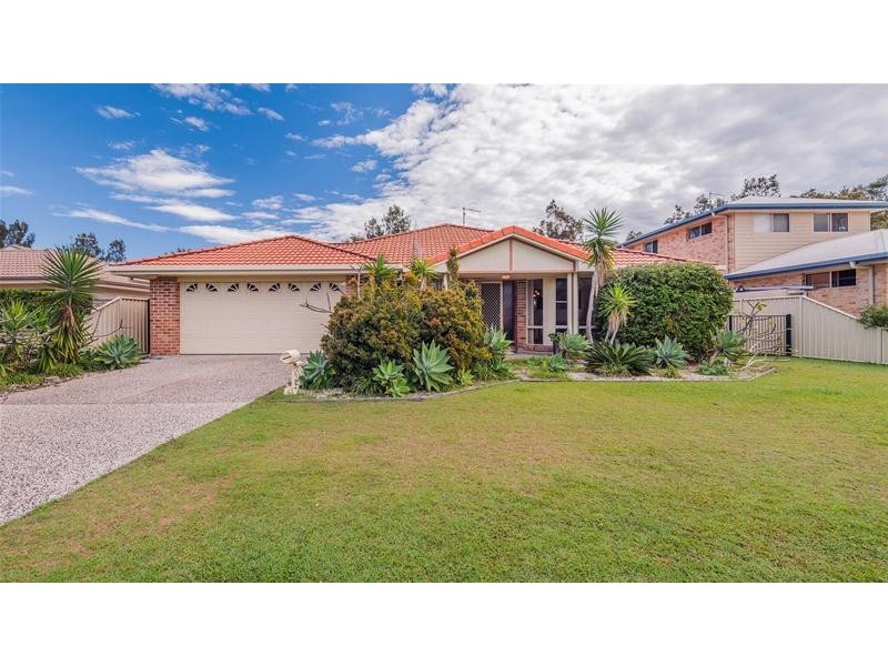 43 William Avenue, Yamba NSW 2464