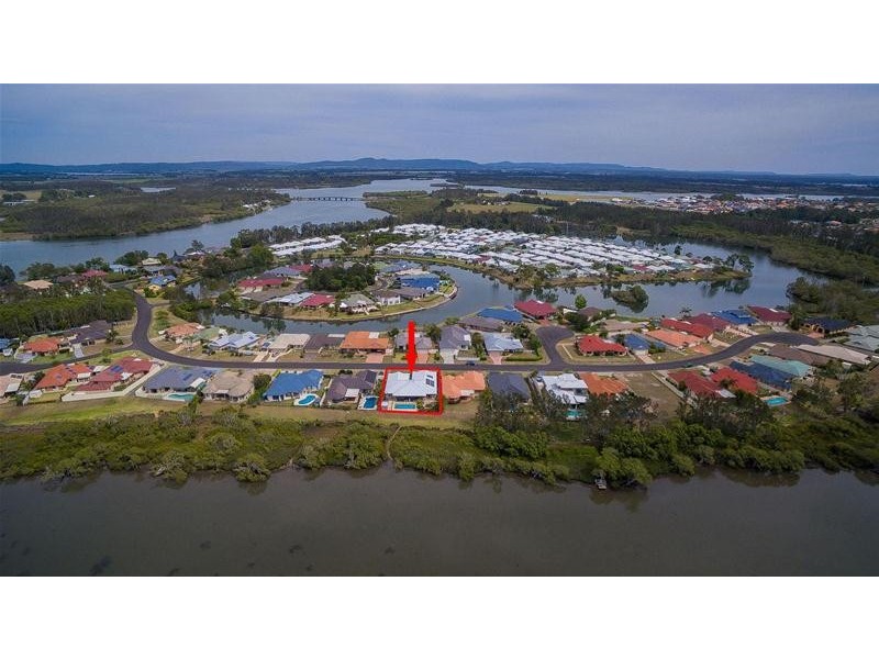 16 Bayview Drive, Yamba NSW 2464