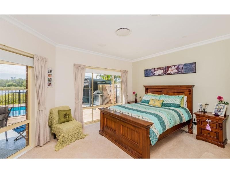 16 Bayview Drive, Yamba NSW 2464