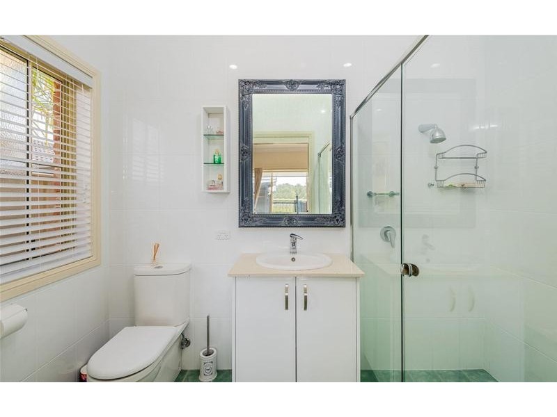 16 Bayview Drive, Yamba NSW 2464