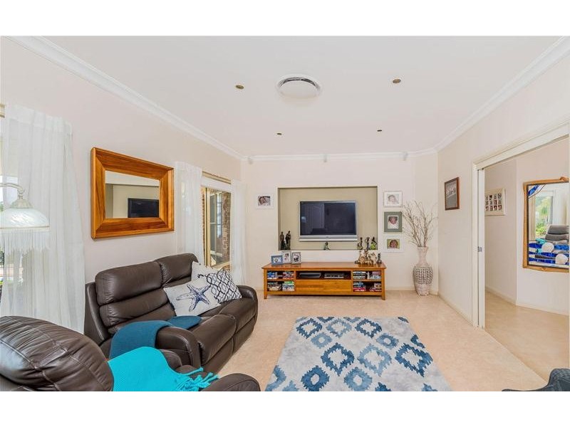 16 Bayview Drive, Yamba NSW 2464