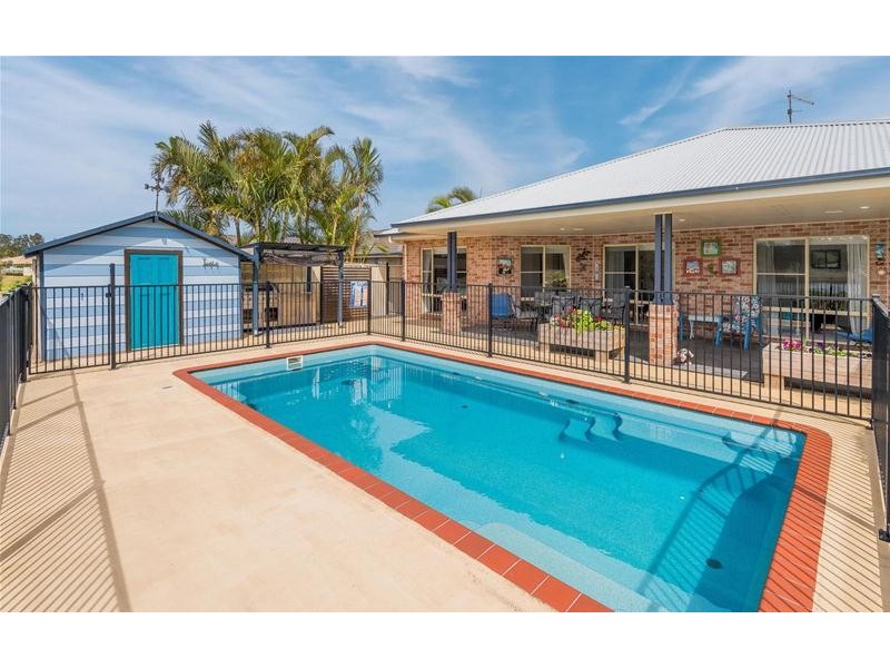 16 Bayview Drive, Yamba NSW 2464