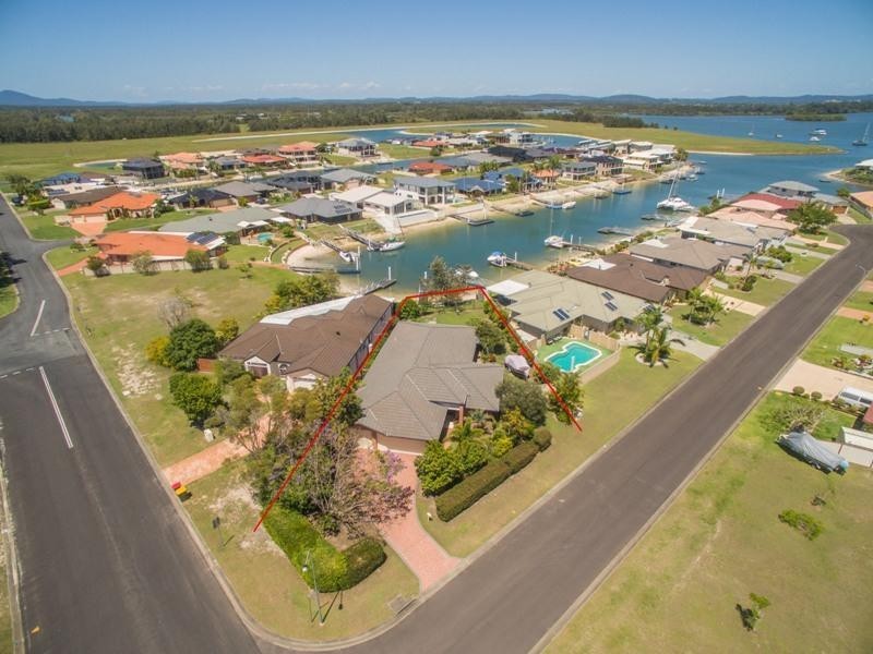 1 Nabilla Court, Yamba NSW 2464