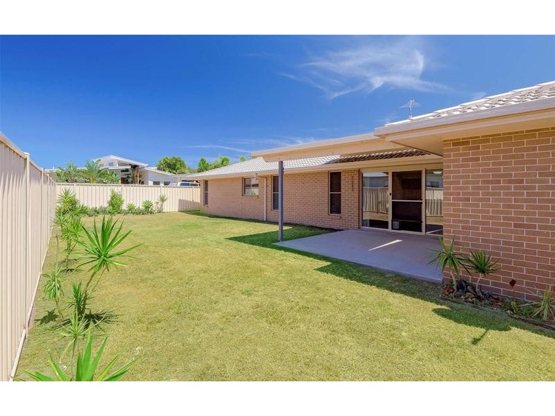 20 William Avenue, Yamba NSW 2464