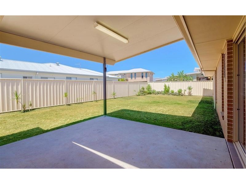 20 William Avenue, Yamba NSW 2464