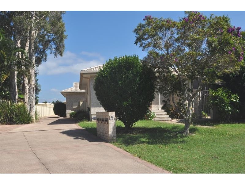 4/15A Shores Drive, Yamba NSW 2464