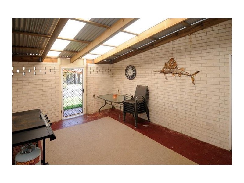 41 Beach Lane, Yamba NSW 2464