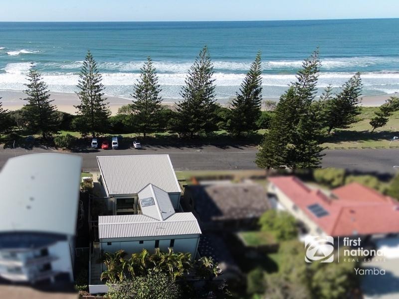 8 Pacific Parade, Yamba NSW 2464