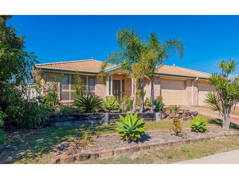 32 Treelands Drive, Yamba NSW 2464