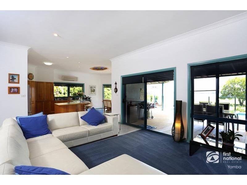 797A Yamba Road, Palmers Island NSW 2463