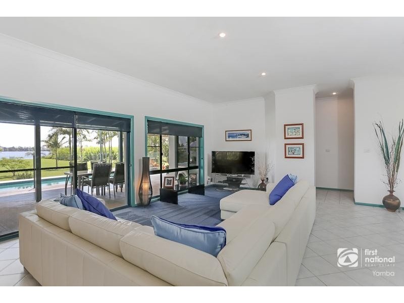 797A Yamba Road, Palmers Island NSW 2463