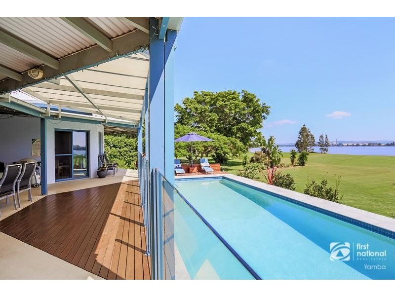 797A Yamba Road, Palmers Island NSW 2463