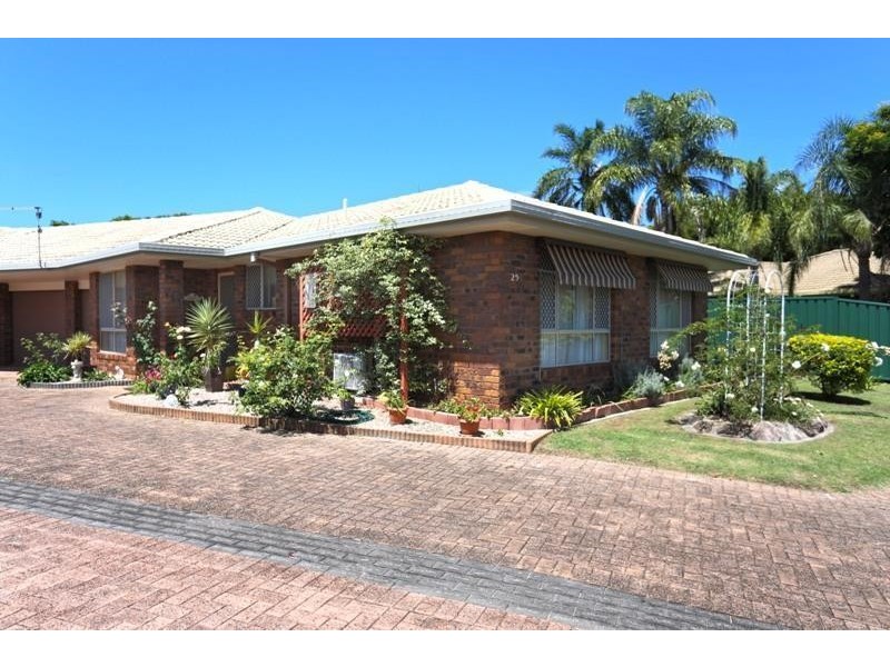 1/25 Casuarina Close, Yamba NSW 2464