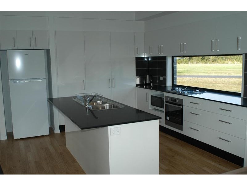 136 Carrs Drive, Yamba NSW 2464