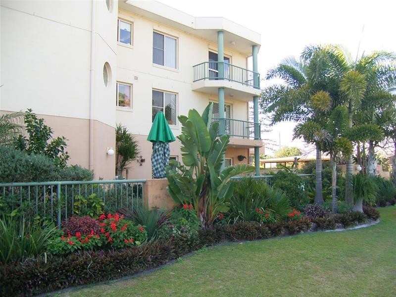 4/10 Claude Street, Yamba NSW 2464