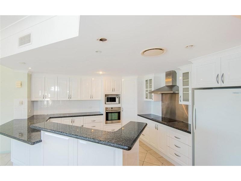 19 Edgewater Close, Yamba NSW 2464