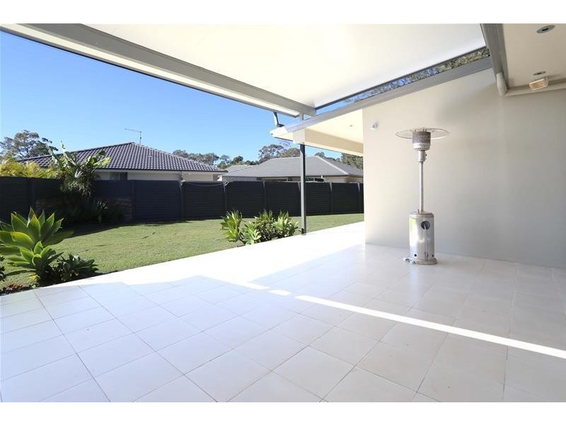 9 Tom Thumb Place, Yamba NSW 2464