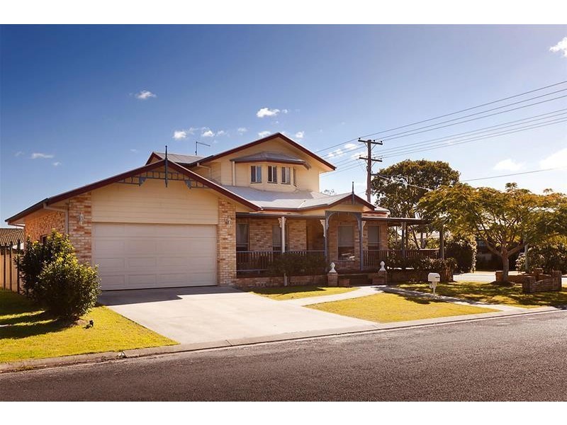 2 Tom Thumb Place, Yamba NSW 2464