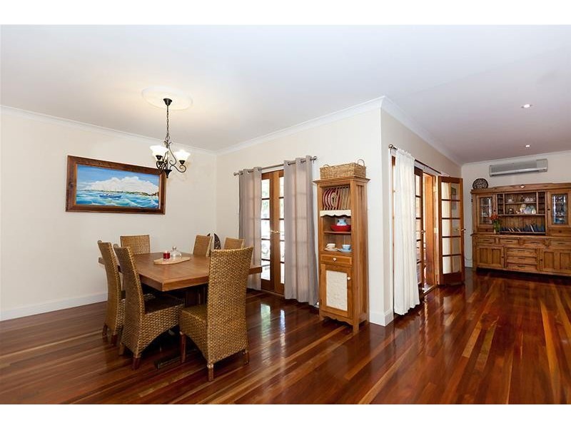 2 Tom Thumb Place, Yamba NSW 2464