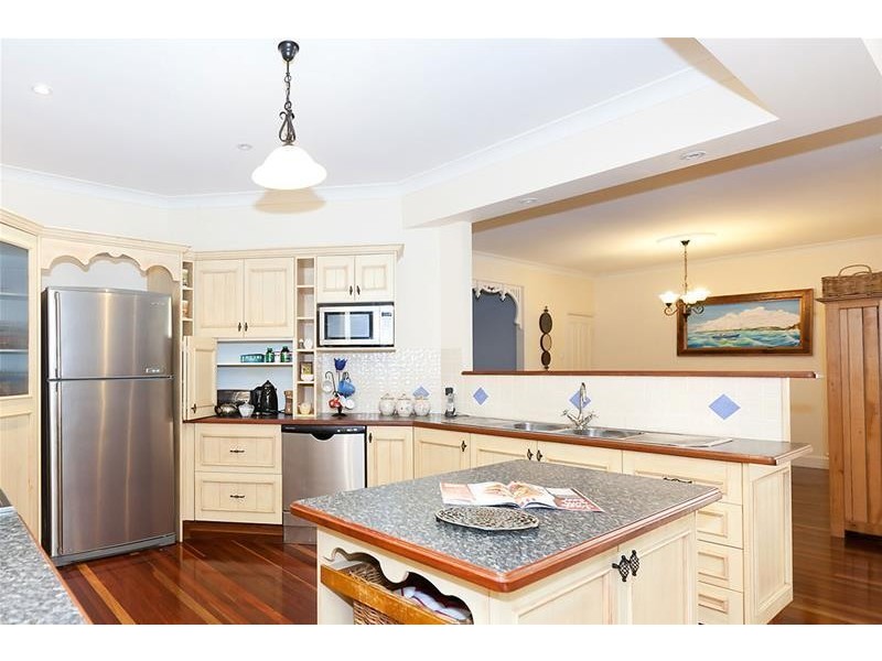 2 Tom Thumb Place, Yamba NSW 2464