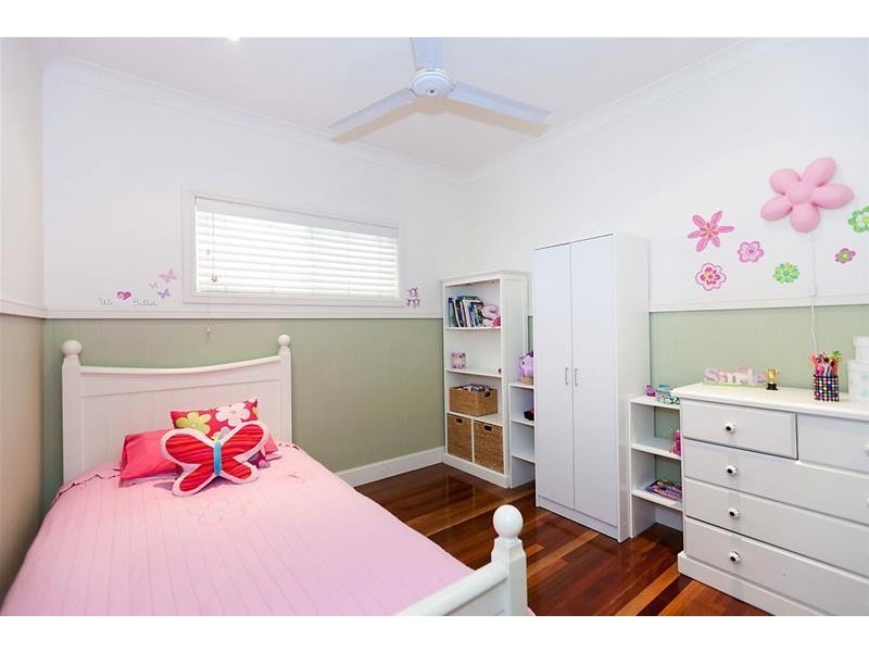 2 Tom Thumb Place, Yamba NSW 2464