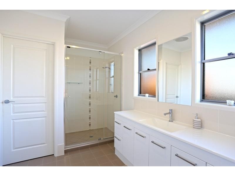 7A Lakes Boulevarde, Wooloweyah NSW 2464