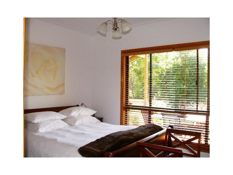 104 Lakes Boulevard, Wooloweyah NSW 2464