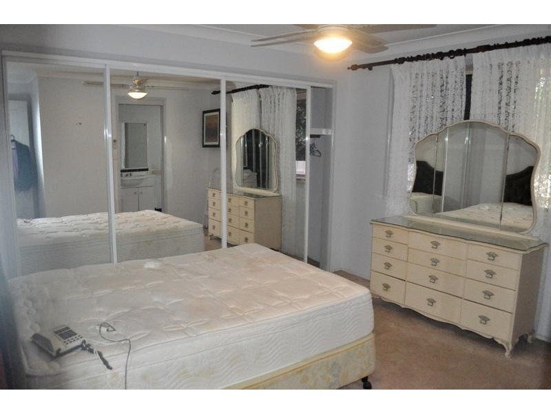 2A The Mainbrace, Yamba NSW 2464