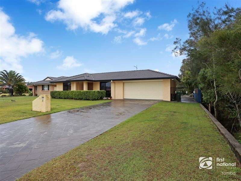 2 Bayview Drive, Yamba NSW 2464