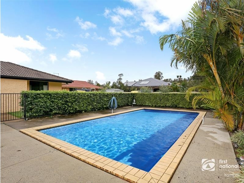 2 Bayview Drive, Yamba NSW 2464