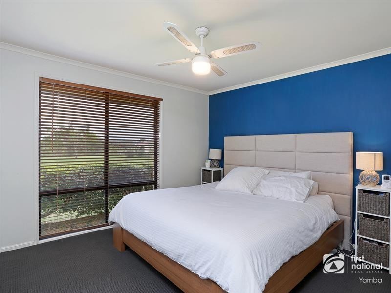 2 Bayview Drive, Yamba NSW 2464