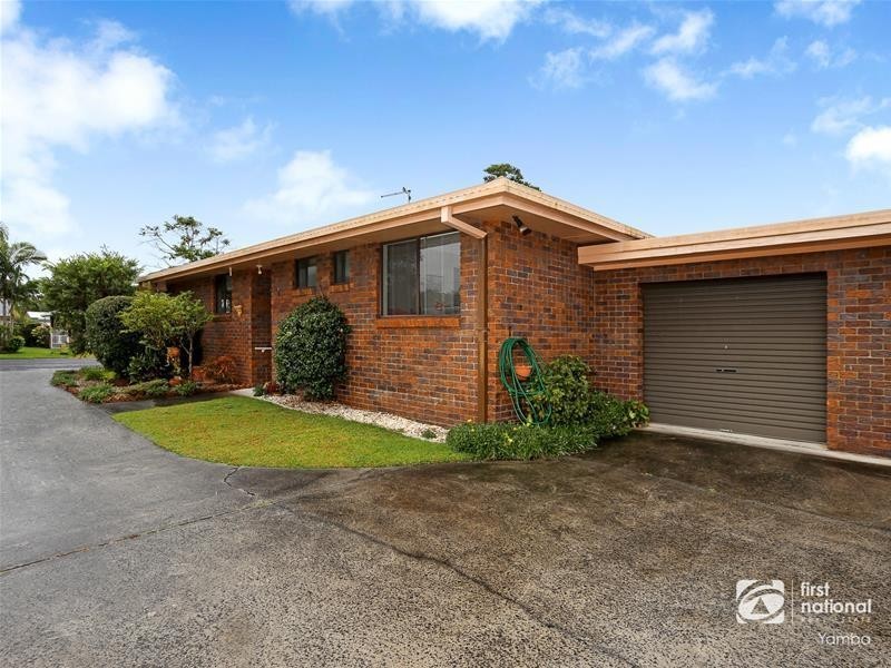 1/8 Roseland Avenue, Yamba NSW 2464