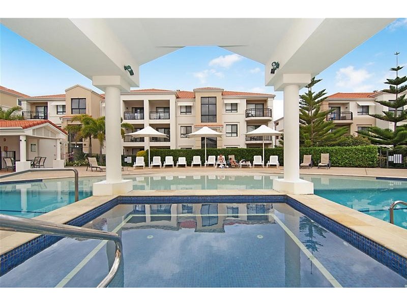 28/20 Pacific Parade, Yamba NSW 2464