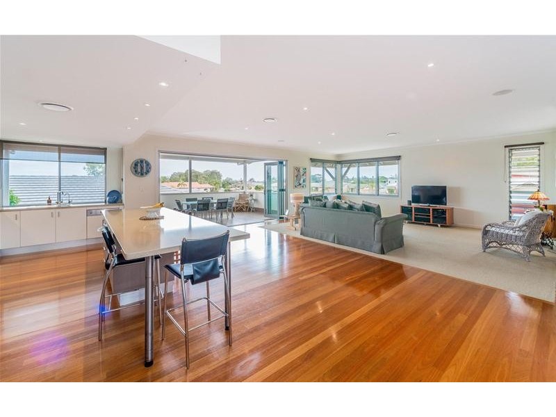 4 William Avenue, Yamba NSW 2464