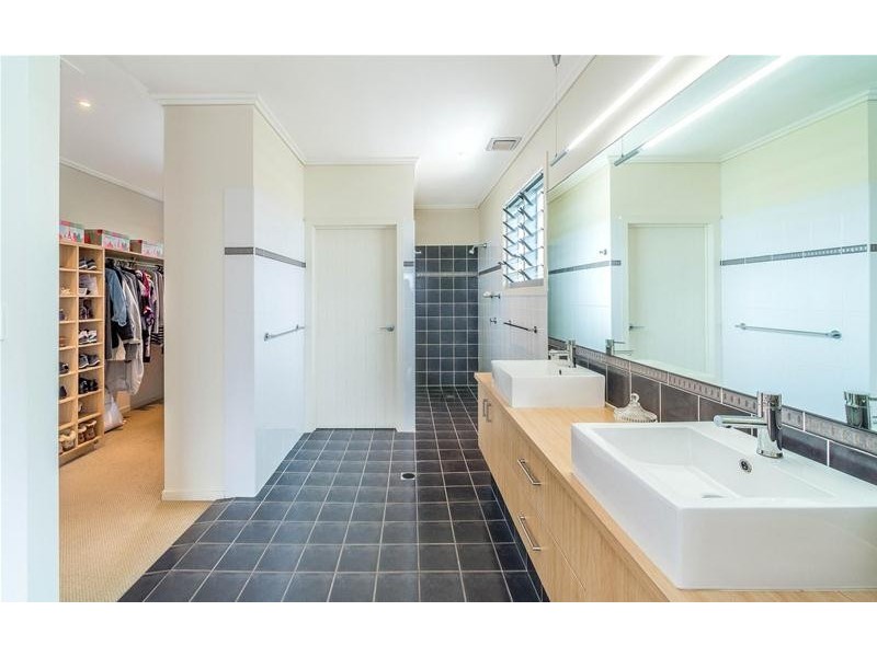 4 William Avenue, Yamba NSW 2464