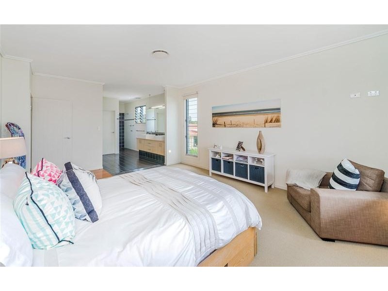 4 William Avenue, Yamba NSW 2464