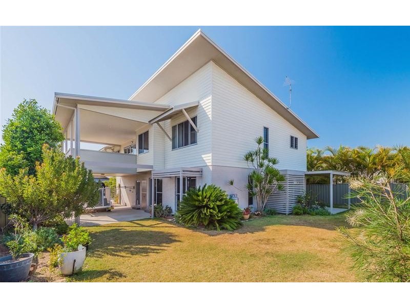 4 William Avenue, Yamba NSW 2464