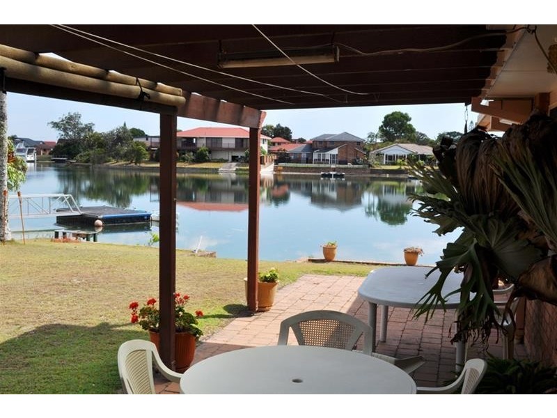 16 The Mainbrace, Yamba NSW 2464