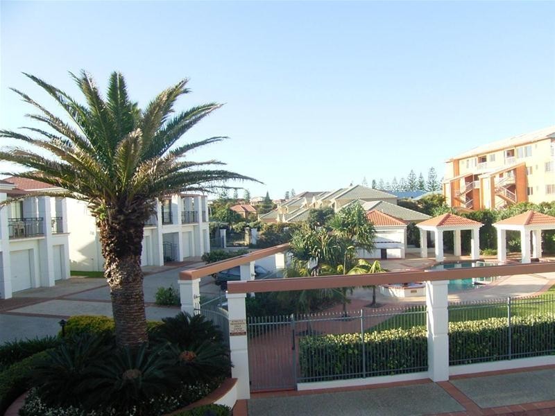 3/3 Beachside Way, Yamba NSW 2464