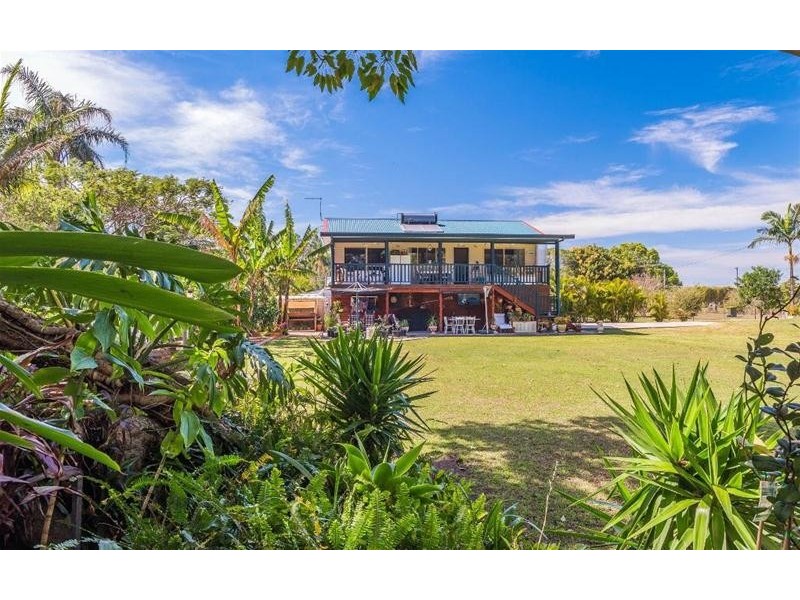 2 Yamba Street, Palmers Island NSW 2463