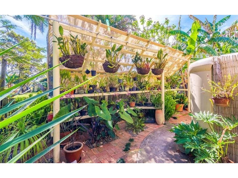 2 Yamba Street, Palmers Island NSW 2463