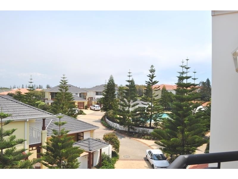 48/20 Pacific Parade, Yamba NSW 2464