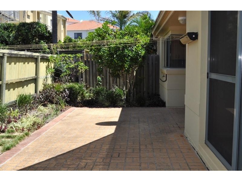 6/4-8  Beachside Way, Yamba NSW 2464