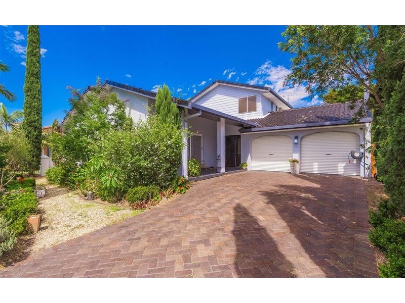 13 Osprey Drive, Yamba NSW 2464