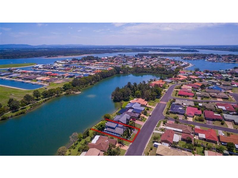 13 Osprey Drive, Yamba NSW 2464