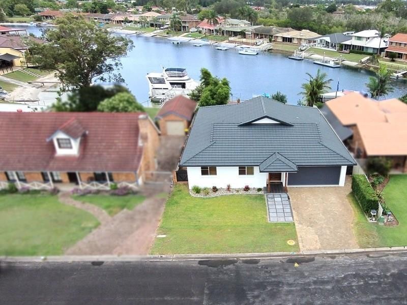 25 Mariners Way, Yamba NSW 2464