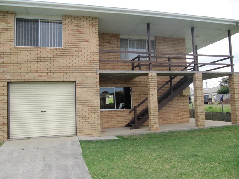 60 Carrs Drive, Yamba NSW 2464