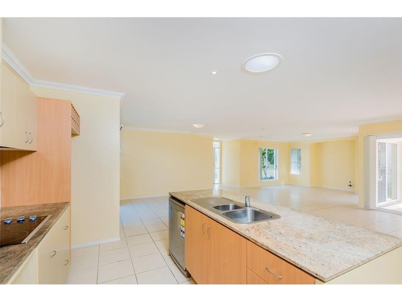 9 The Parkway, Yamba NSW 2464