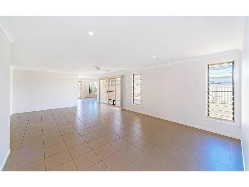 20 William Avenue, Yamba NSW 2464